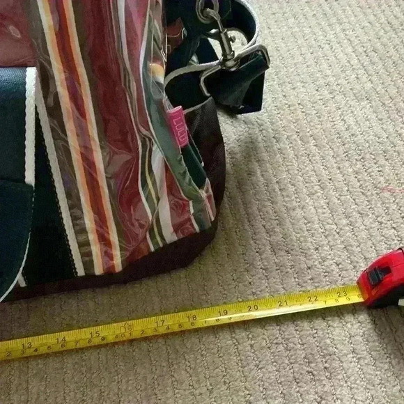 Carry On Travel Duffle Bag, gym bag, large shoulder strap bag for travel - Picture 8 of 16